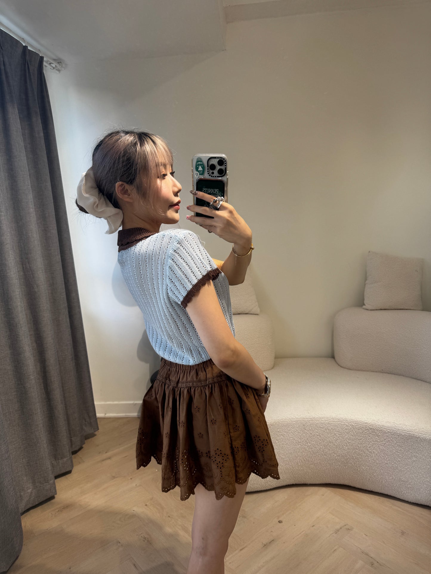 勾花波浪邊短裙 ( 白/啡 )