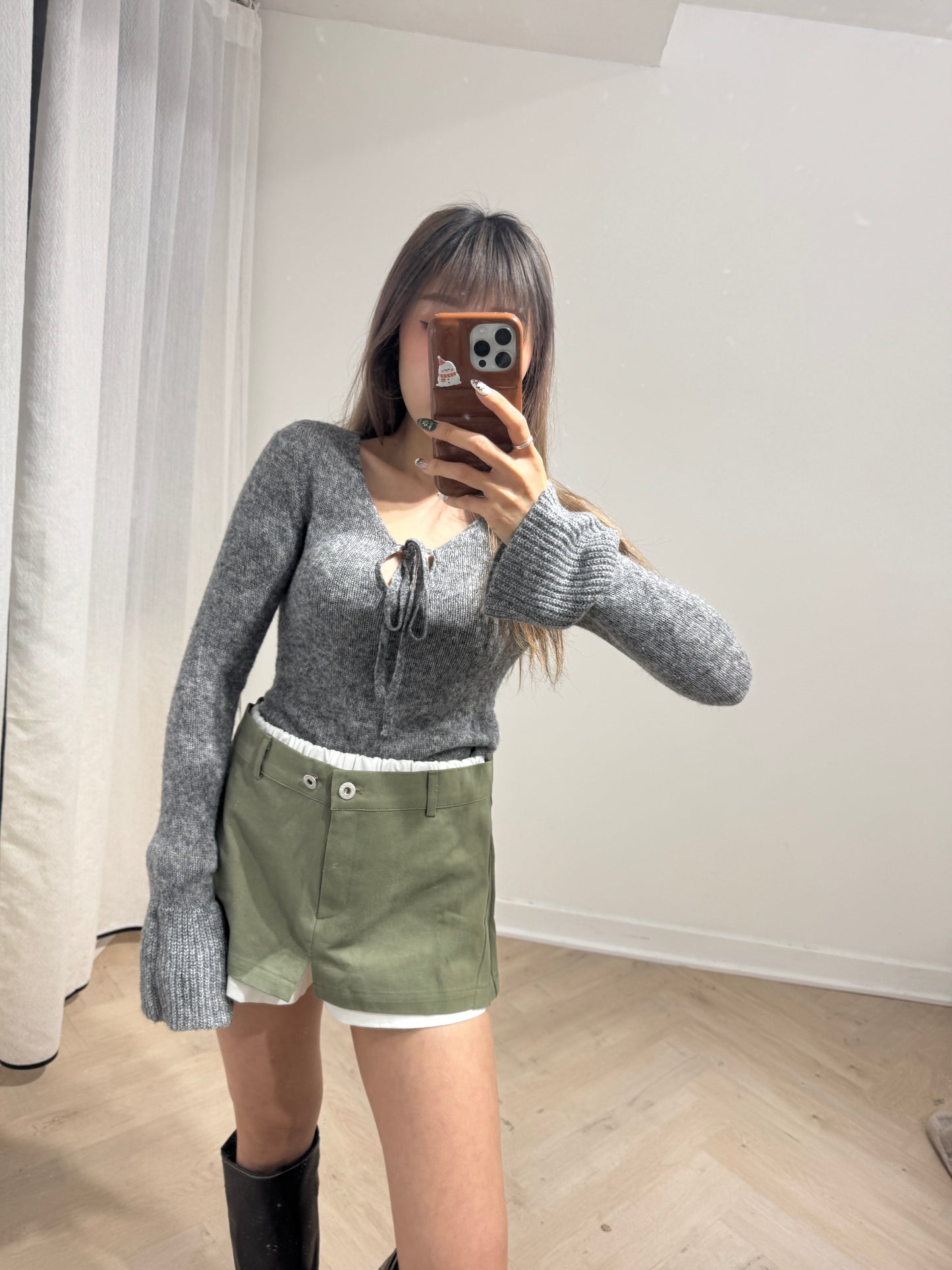 綁繩喇叭袖冷線上衣 ( 灰/米白 )