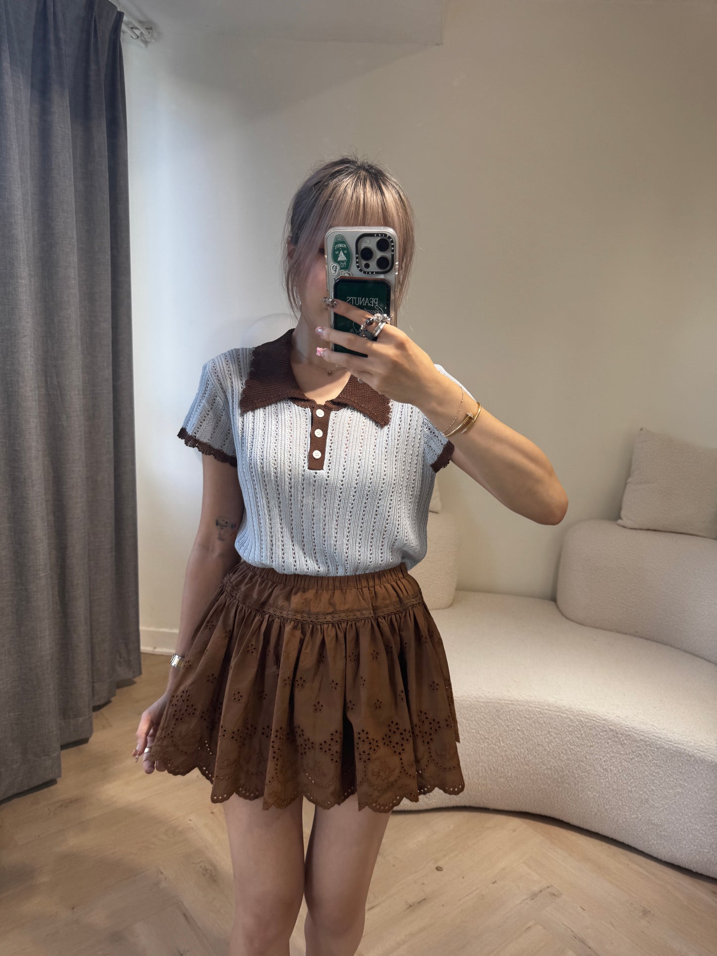 勾花波浪邊短裙 ( 白/啡 )