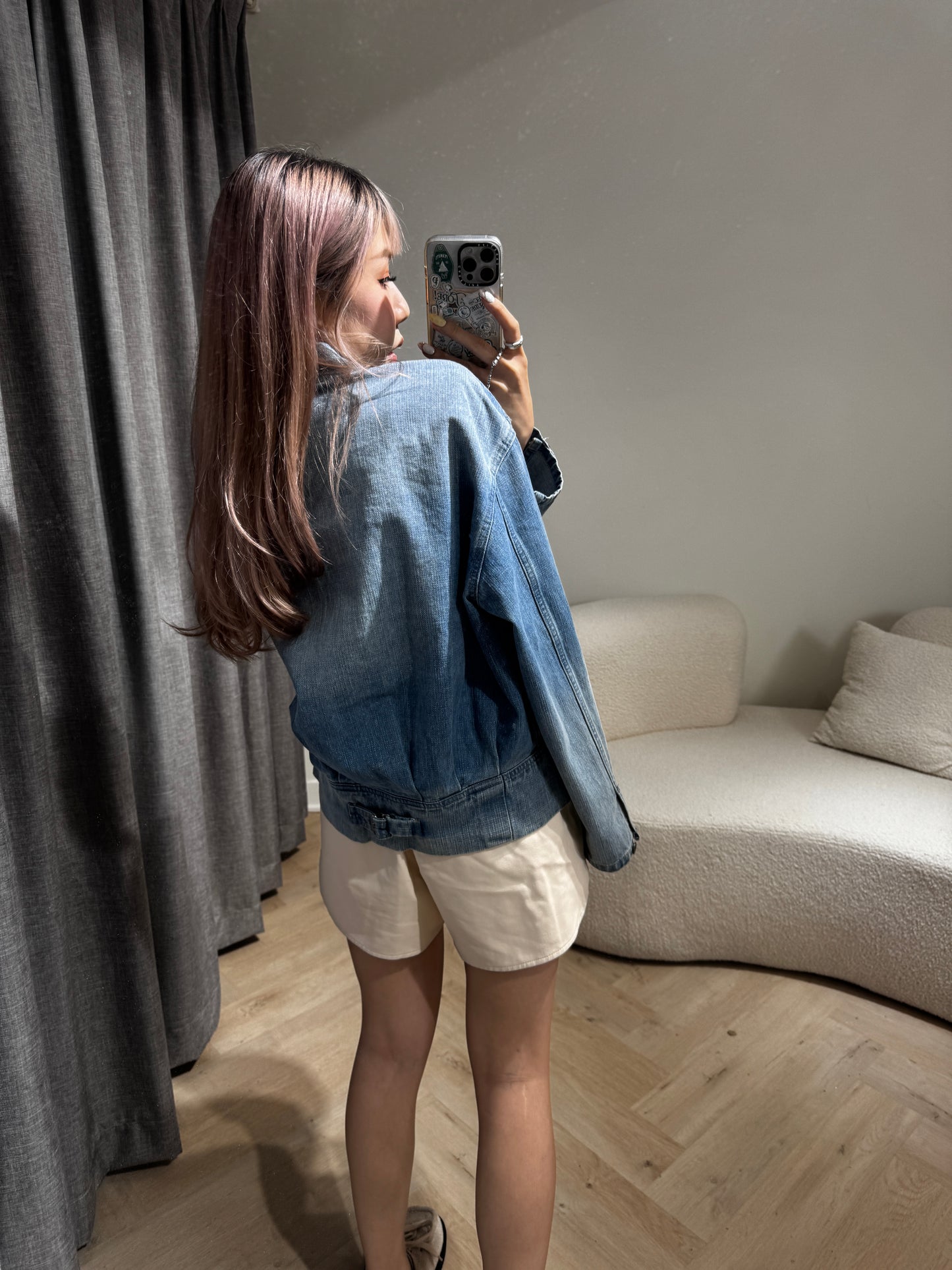 後扣多口袋牛仔外套