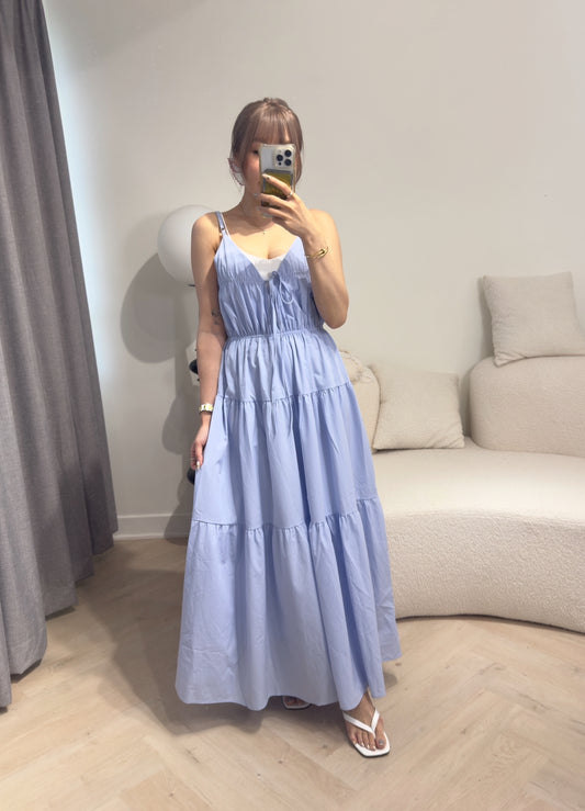 層次V領吊帶長連衣裙 ( 黑/白/粉藍 )