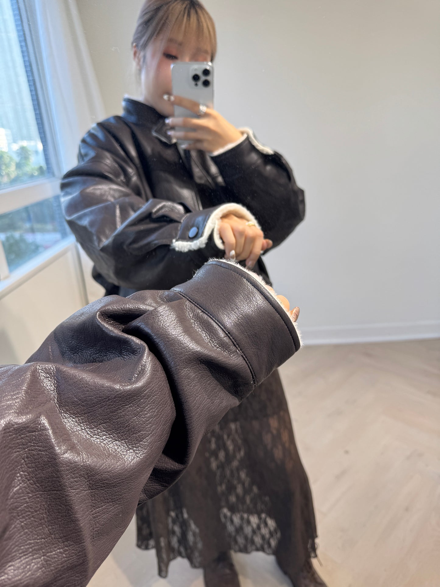 仿皮毛毛BIKER外套 ( 黑/深啡 )