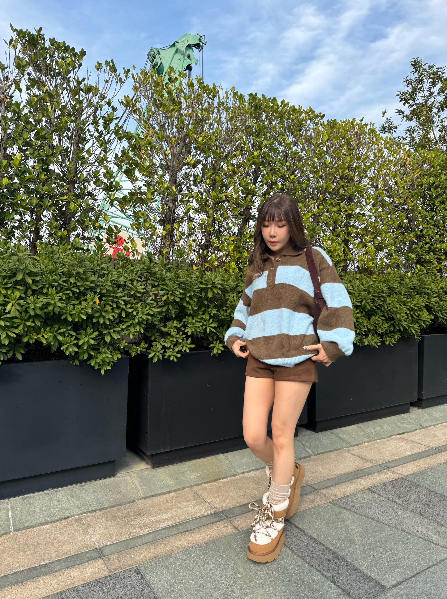 JENNIE同款韓國牌間條POLO