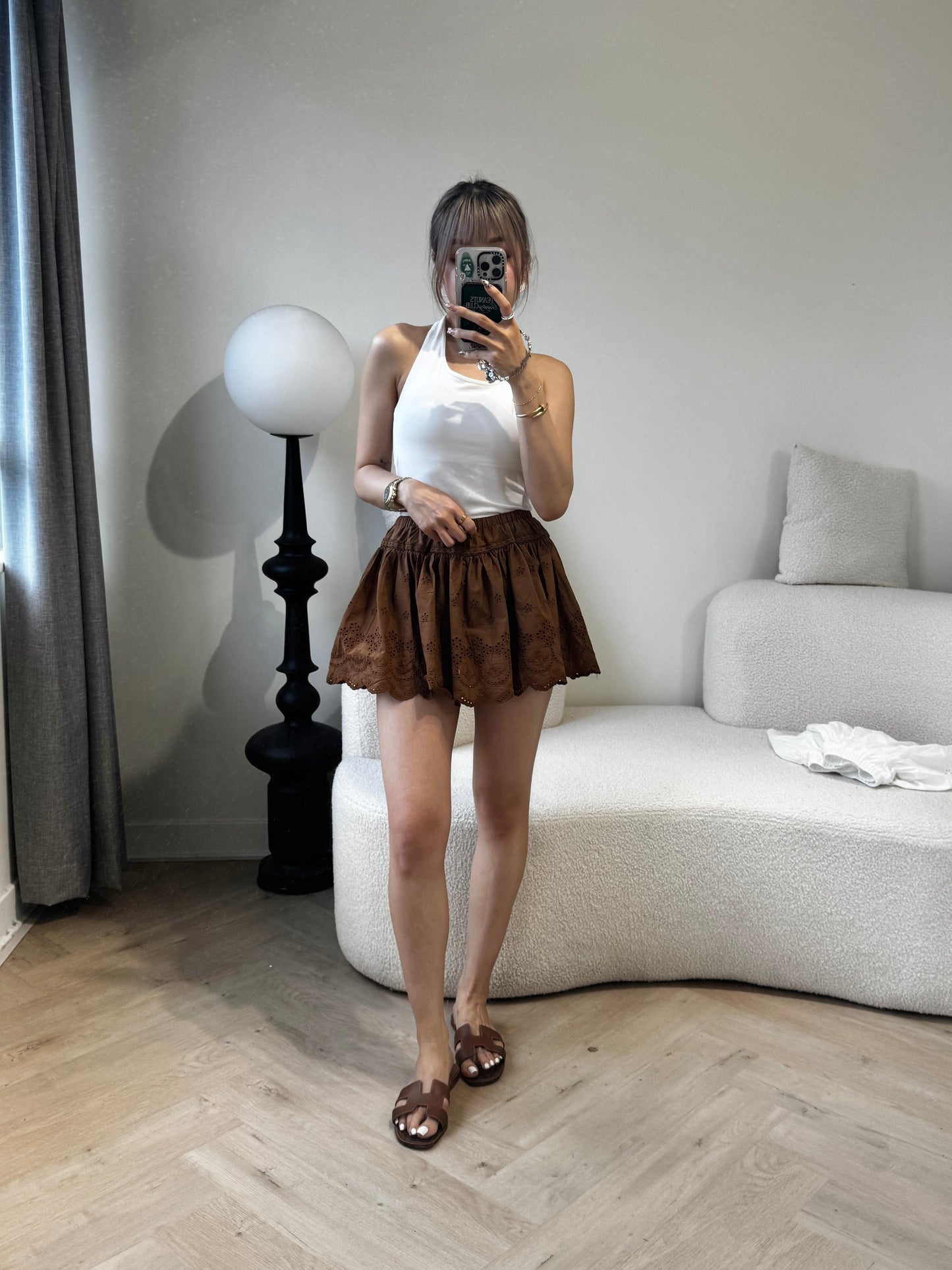 勾花波浪邊短裙 ( 白/啡 )