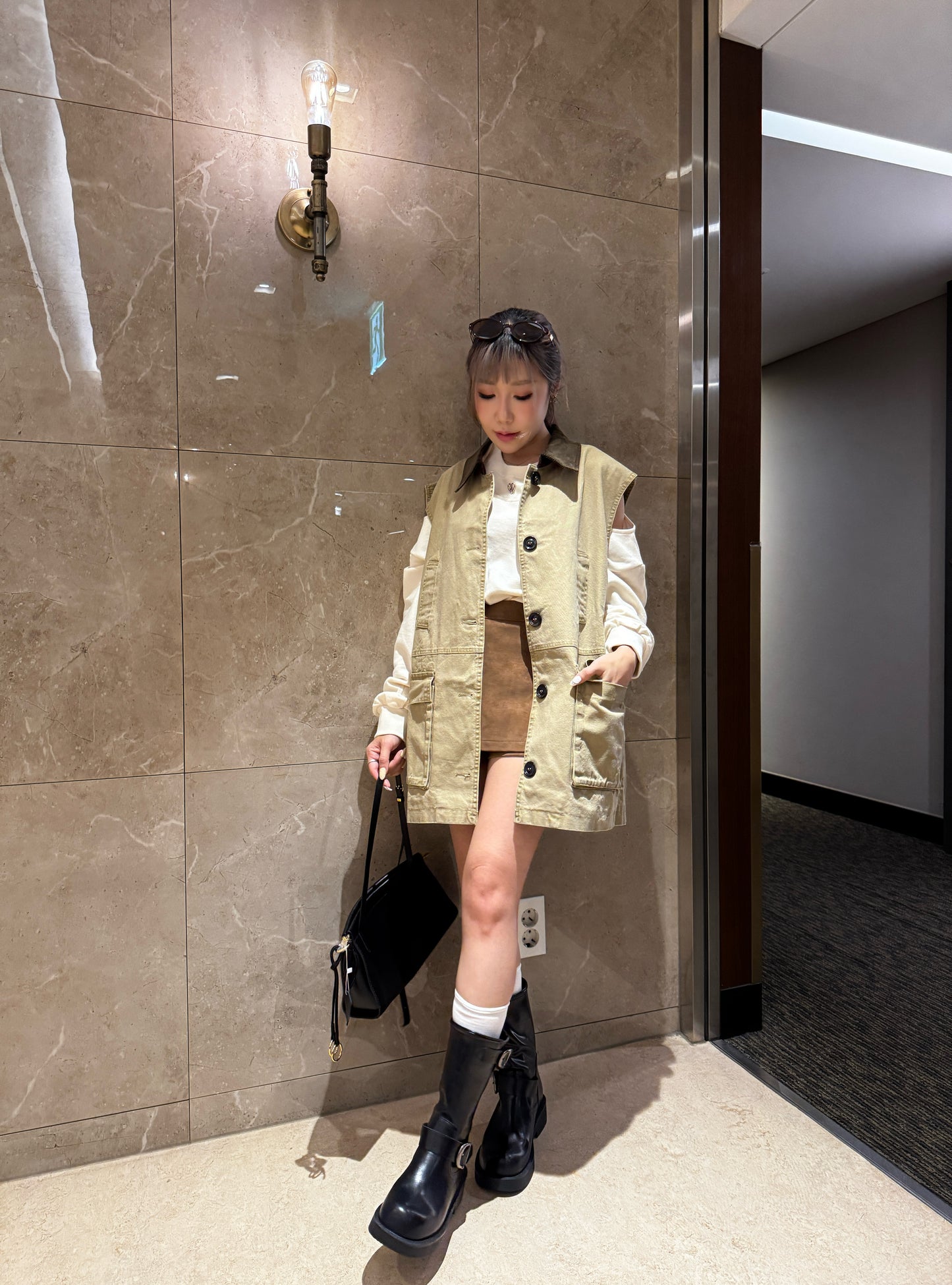 心心銀扣露肩衛衣 ( 黑/米白/灰/淡軍綠 )