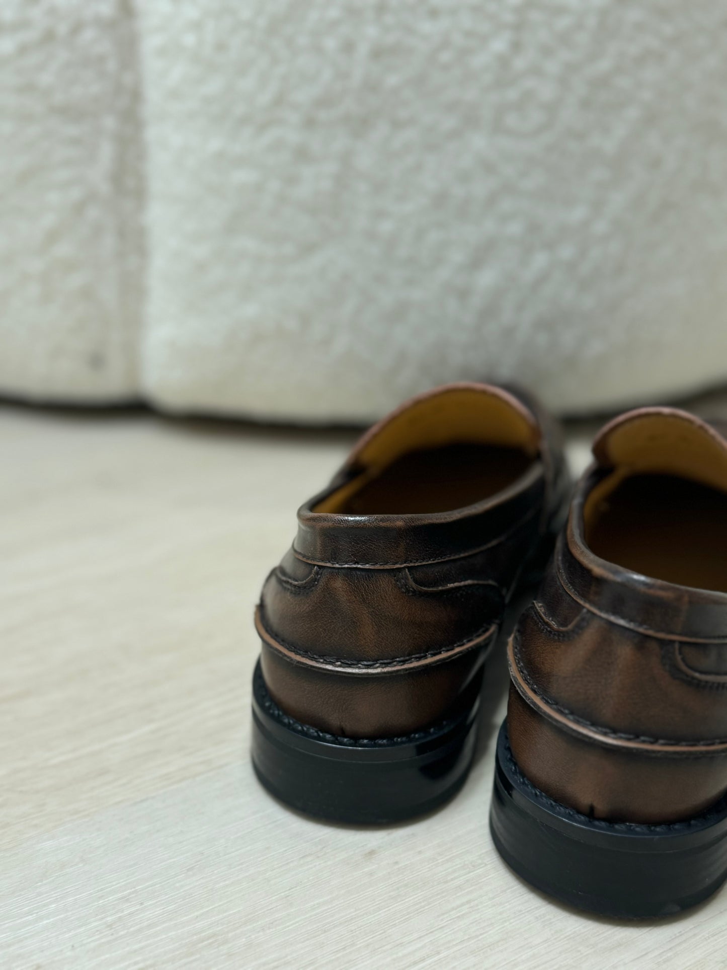 擦色真皮啡皮鞋