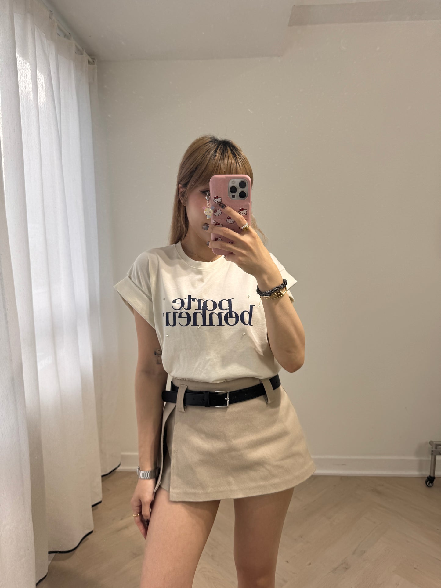 珍珠摺袖文字TEE ( 米/藍 )