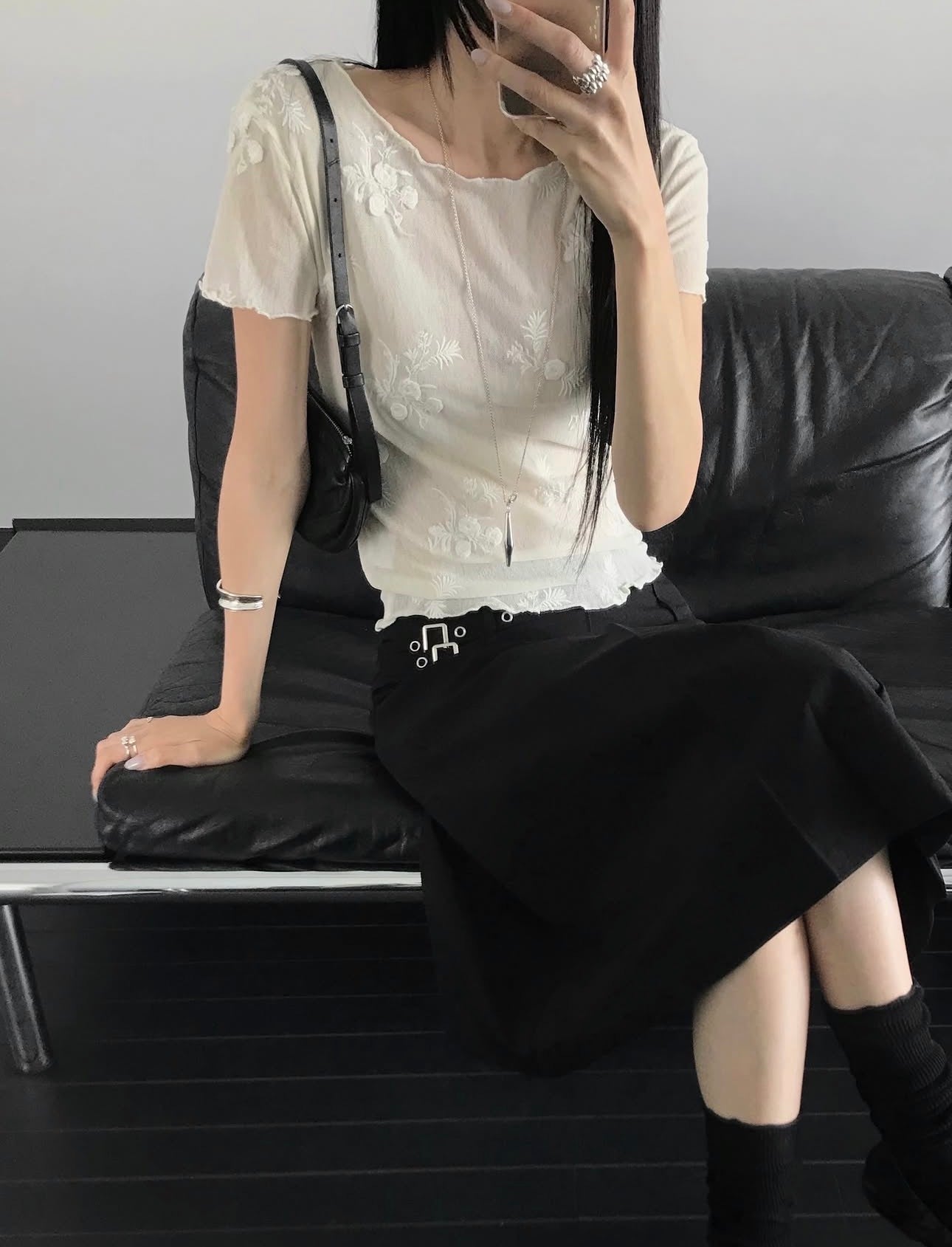 立體花花紋上衣 ( 灰/米白 )