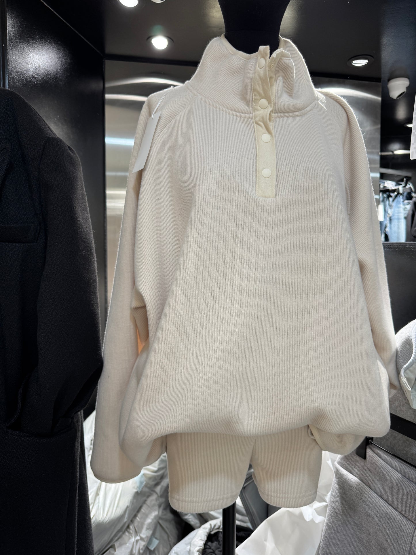 後刺繡運動套裝 ( 灰/米 )