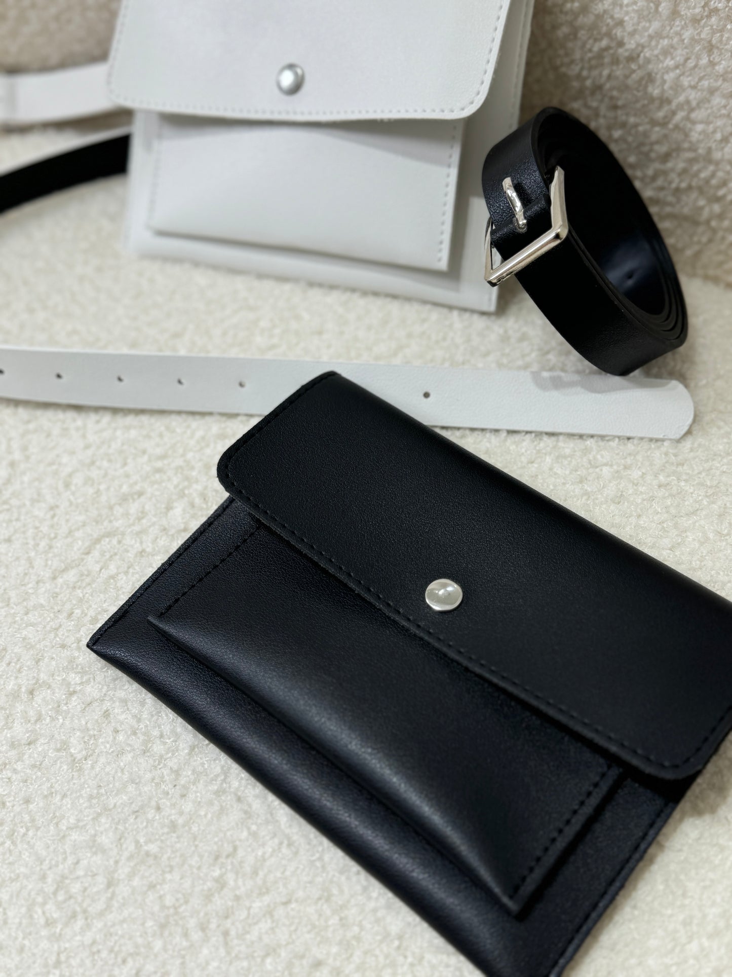 雙層間隔BELT BAG ( 黑/白 )