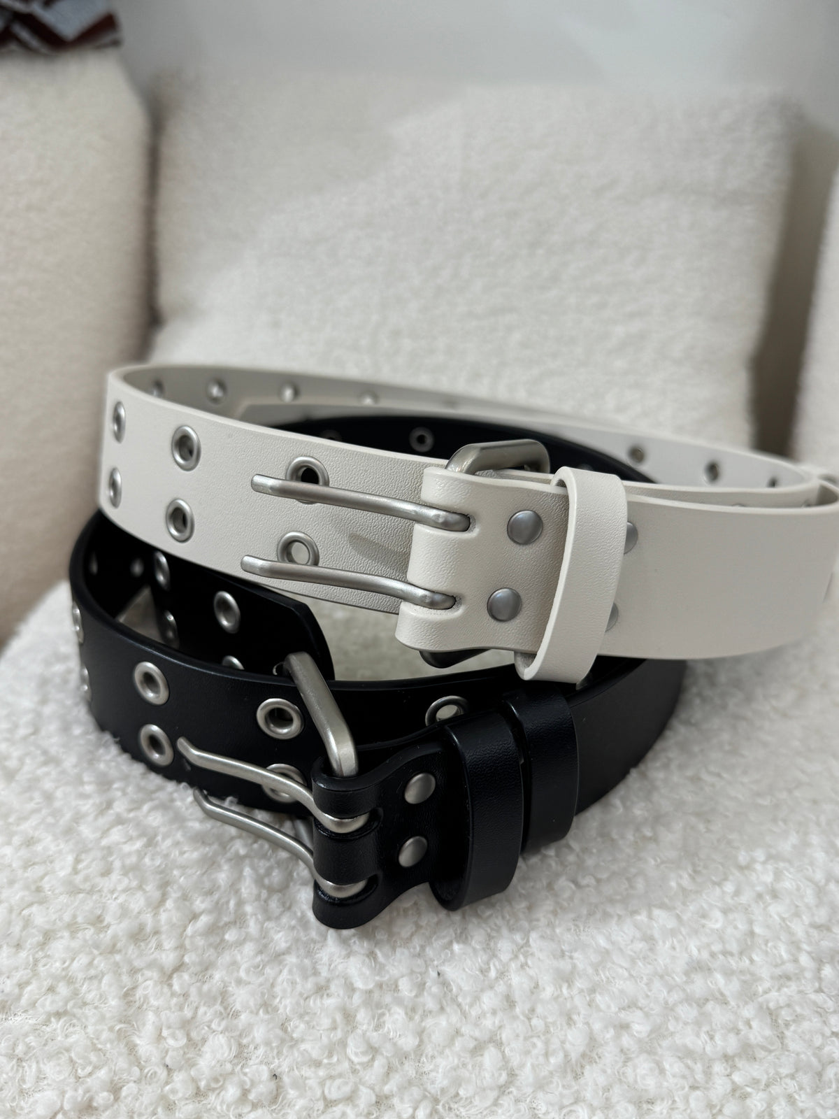 空心圓釘真皮皮帶 BELT ( 黑/白 )