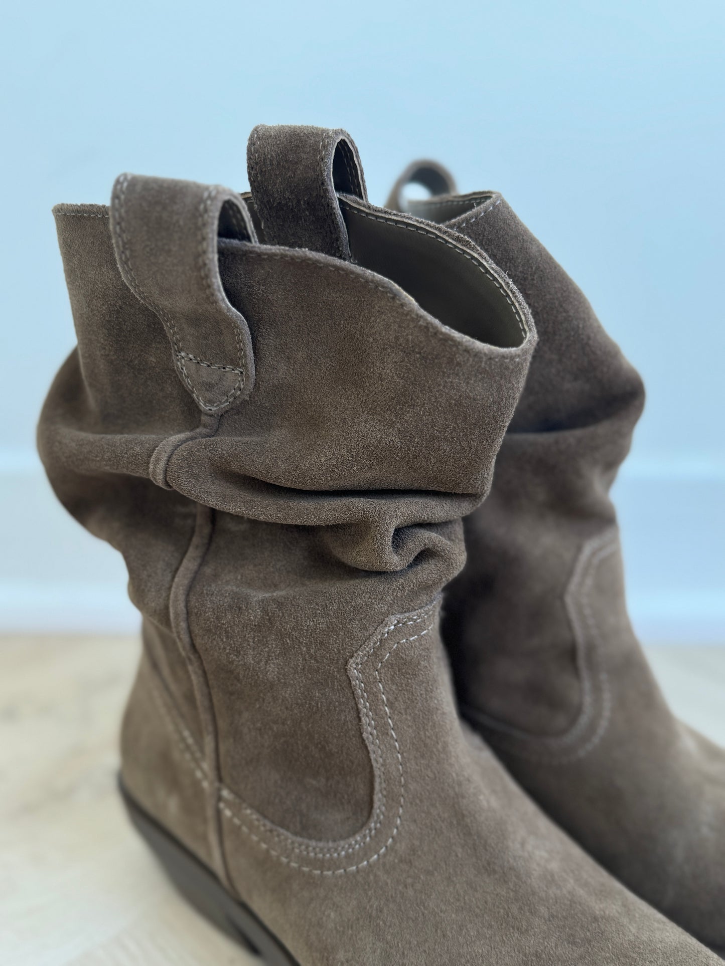 真皮麂皮皺褶尖頭短BOOT