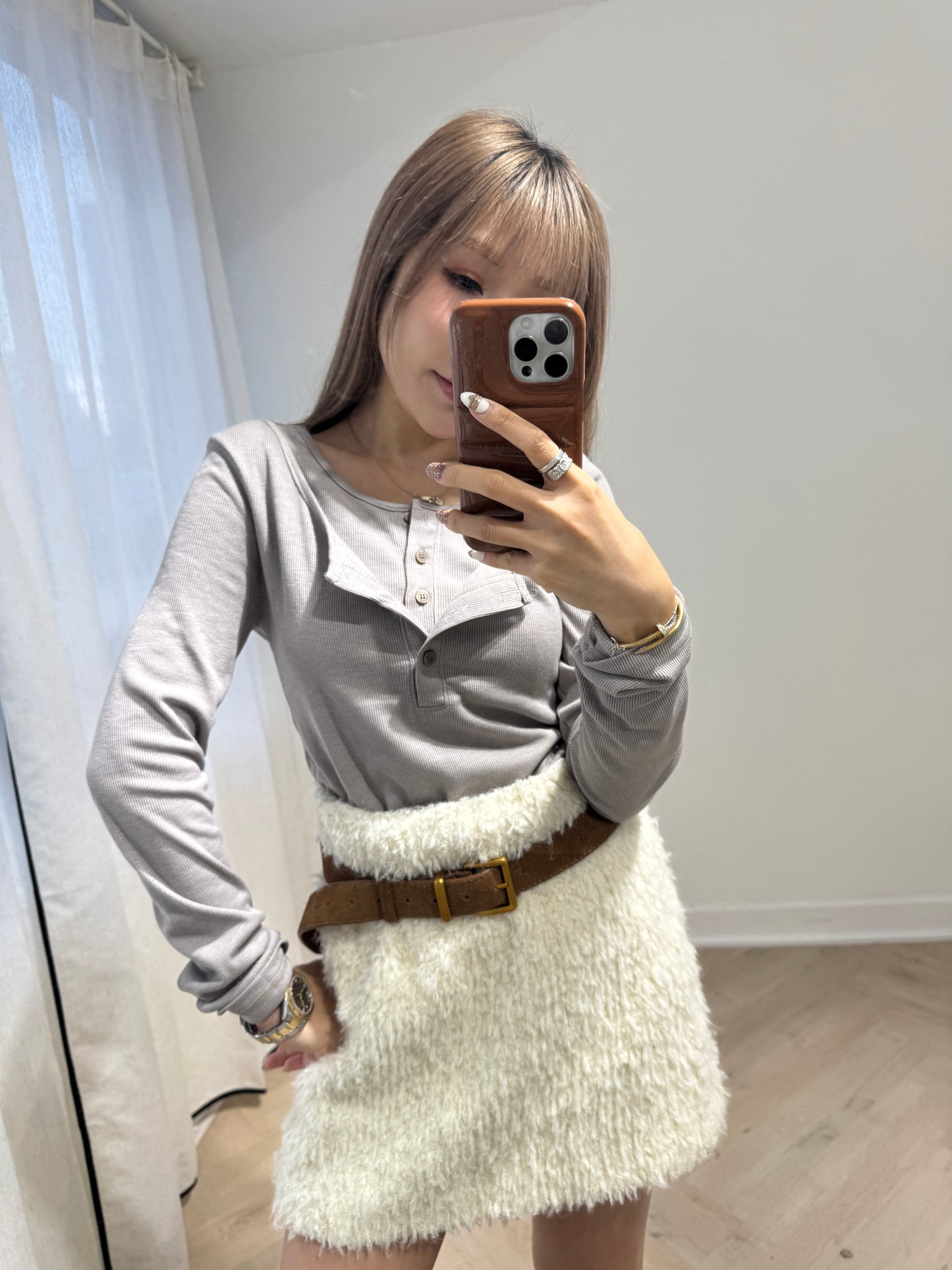 假兩件鈕扣上衣 ( 黑/白/杏 )