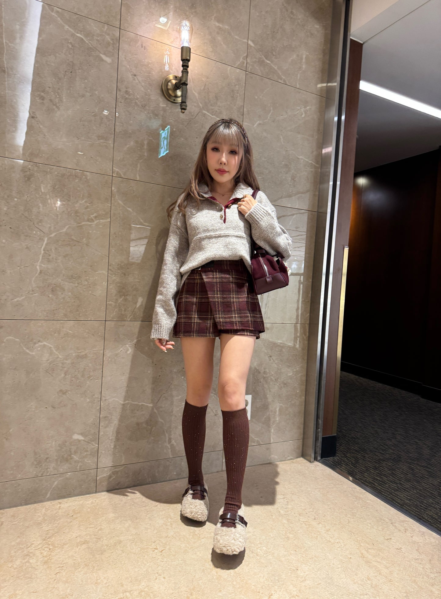 鈕扣企領混線冷衫 ( 米杏/淺灰 )