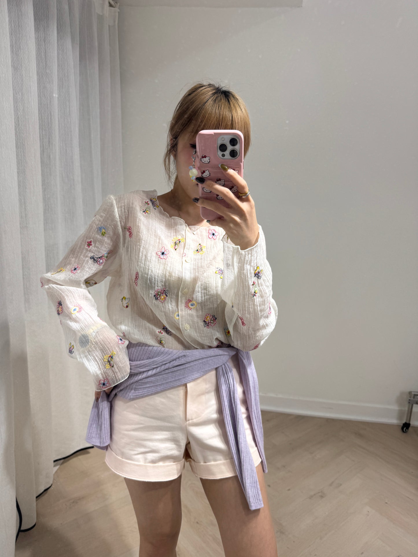 彩色鈎花圖案透上衣
