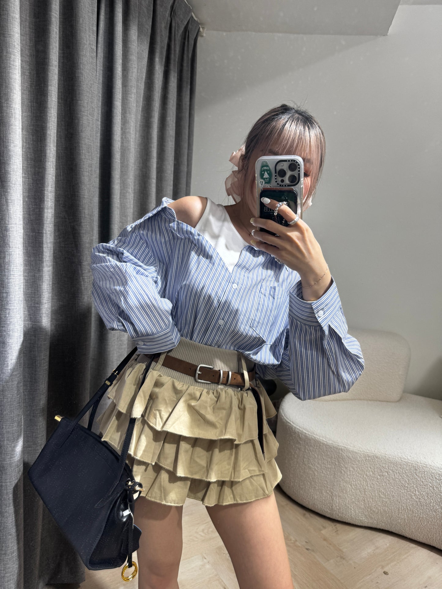 黑色扁形真皮手袋