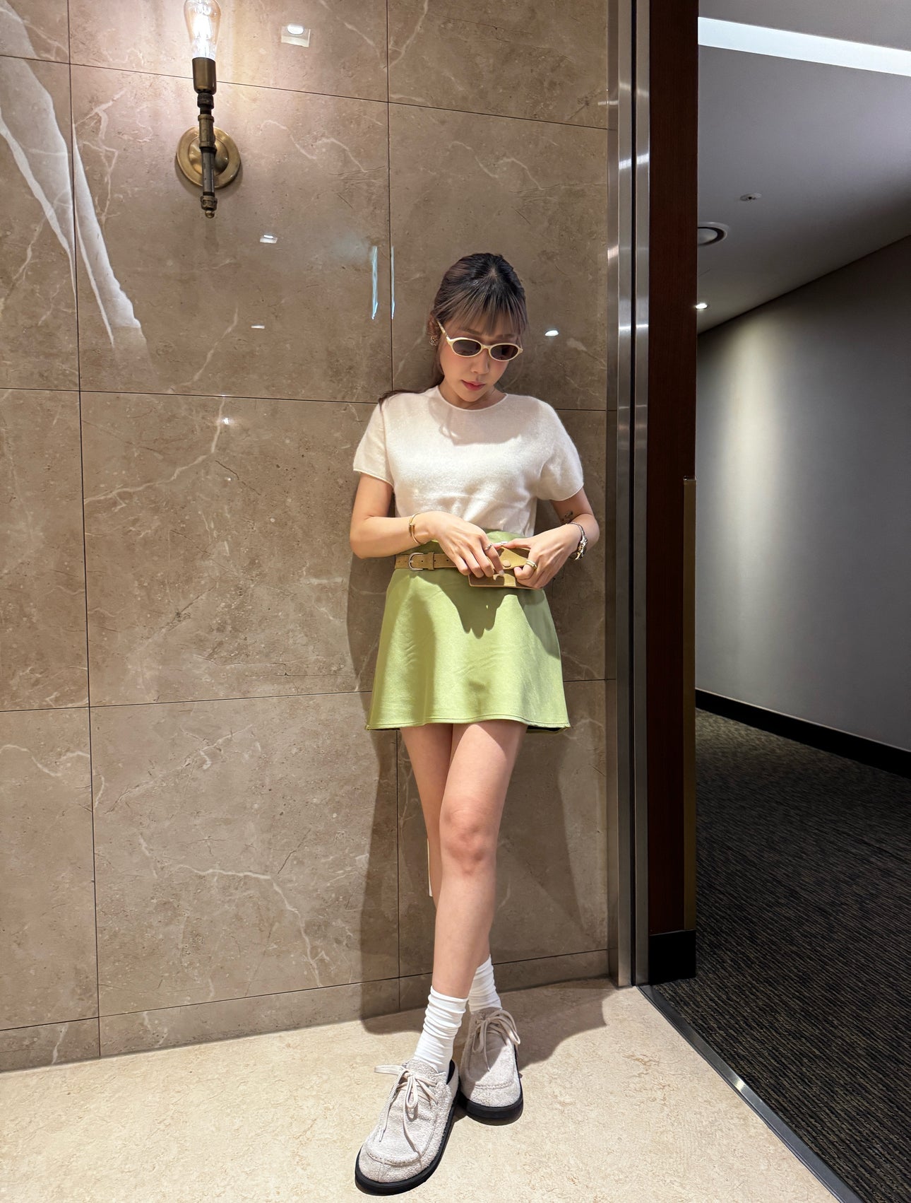 挺絹料短裙 ( 黑/灰/牛油果綠 )