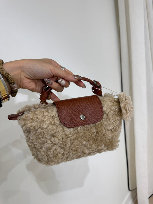 真羊羔皮毛手袋