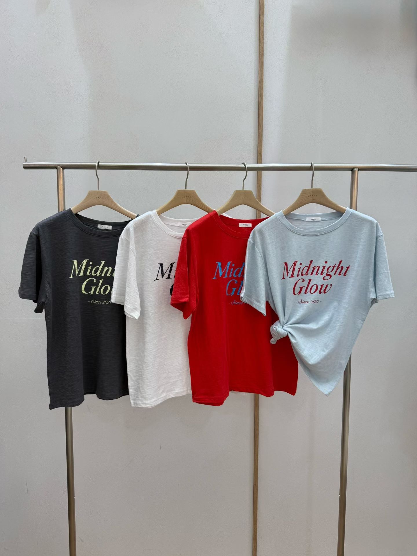 擦色PRINT字TEE ( 黑/白/灰/紅 )