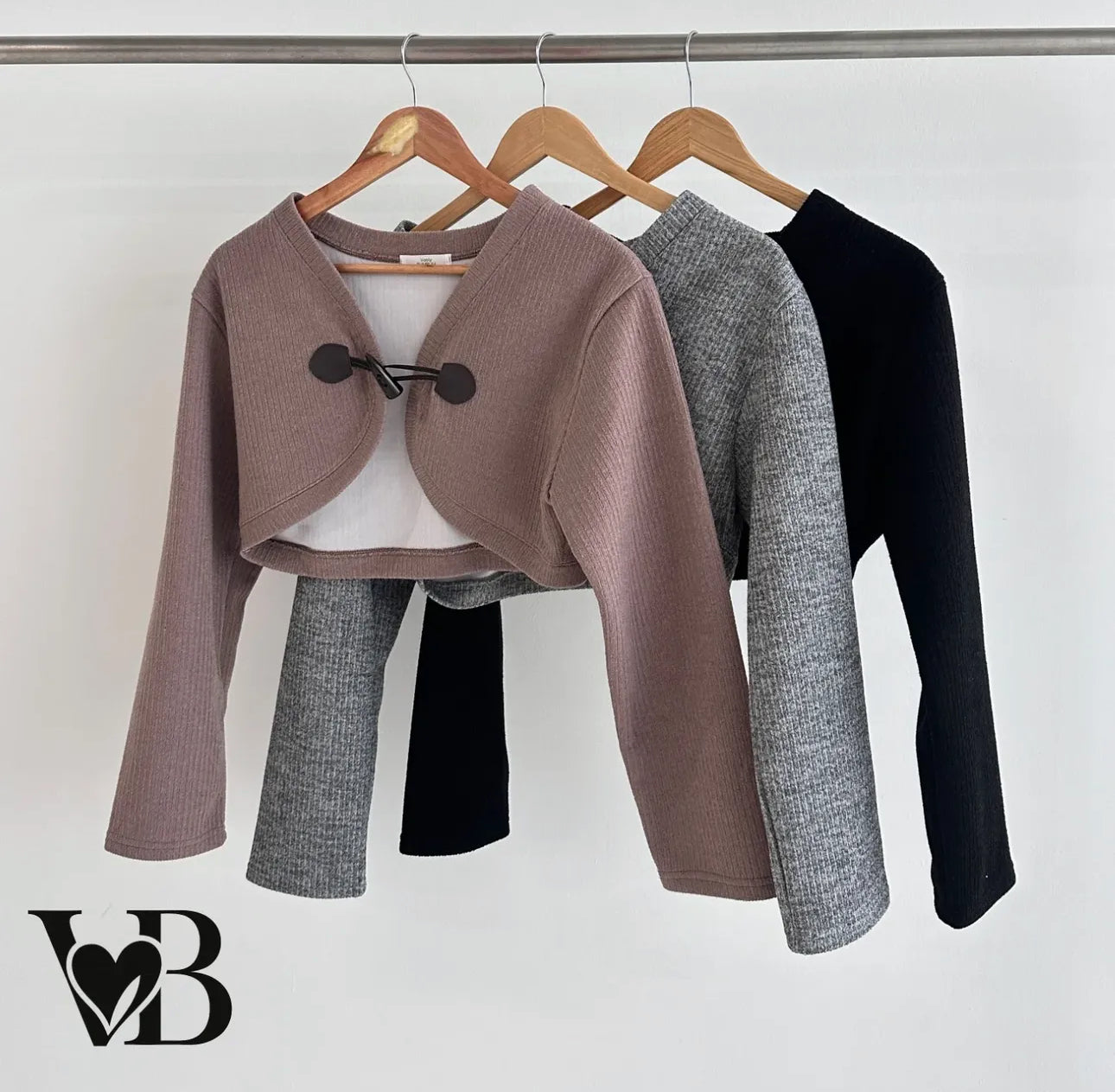 牛角扣線料短外套 ( 黑/灰/啡 )