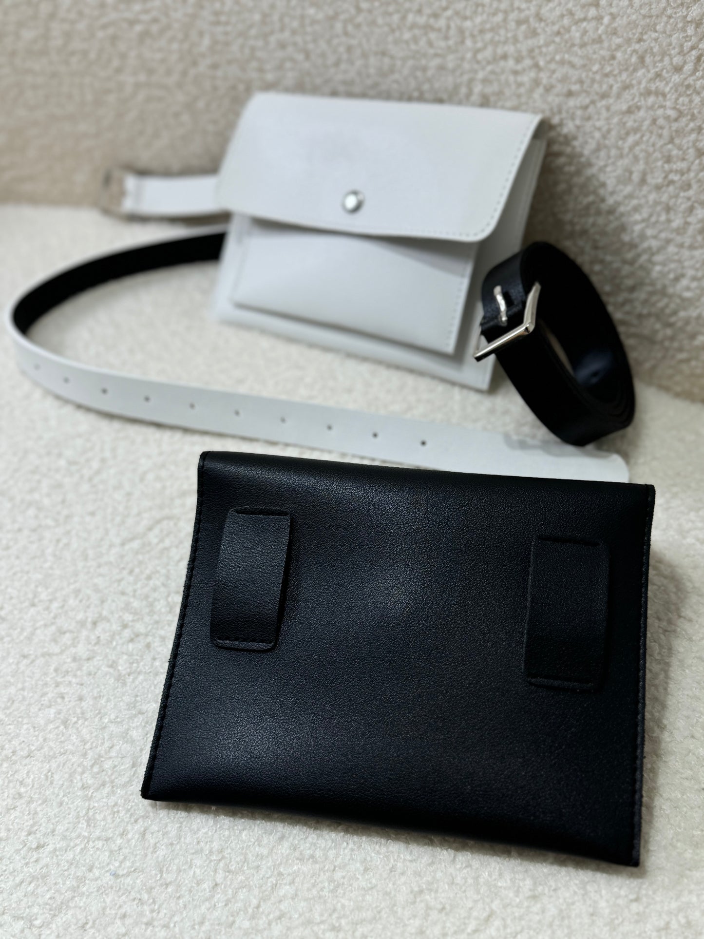 雙層間隔BELT BAG ( 黑/白 )