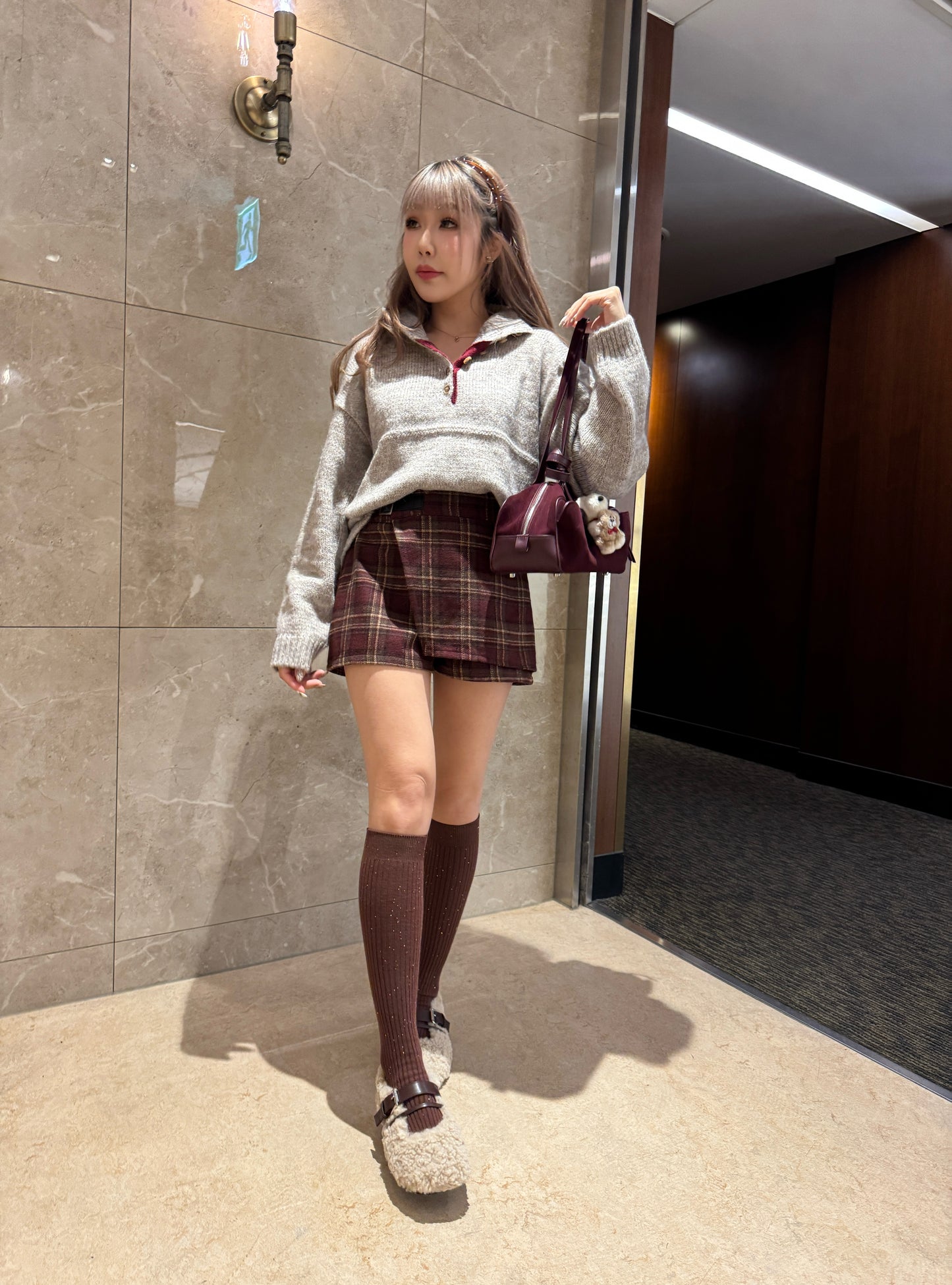 細閃片暗紋中長襪 ( 深灰/啡 )