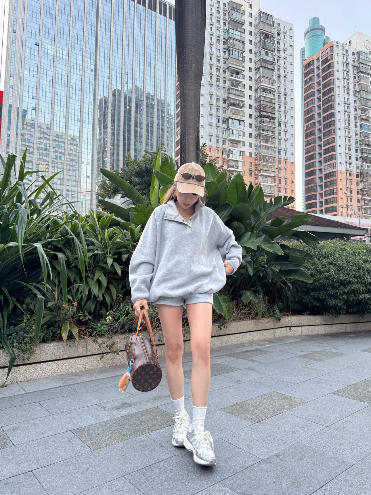 後刺繡運動套裝 ( 灰/米 )