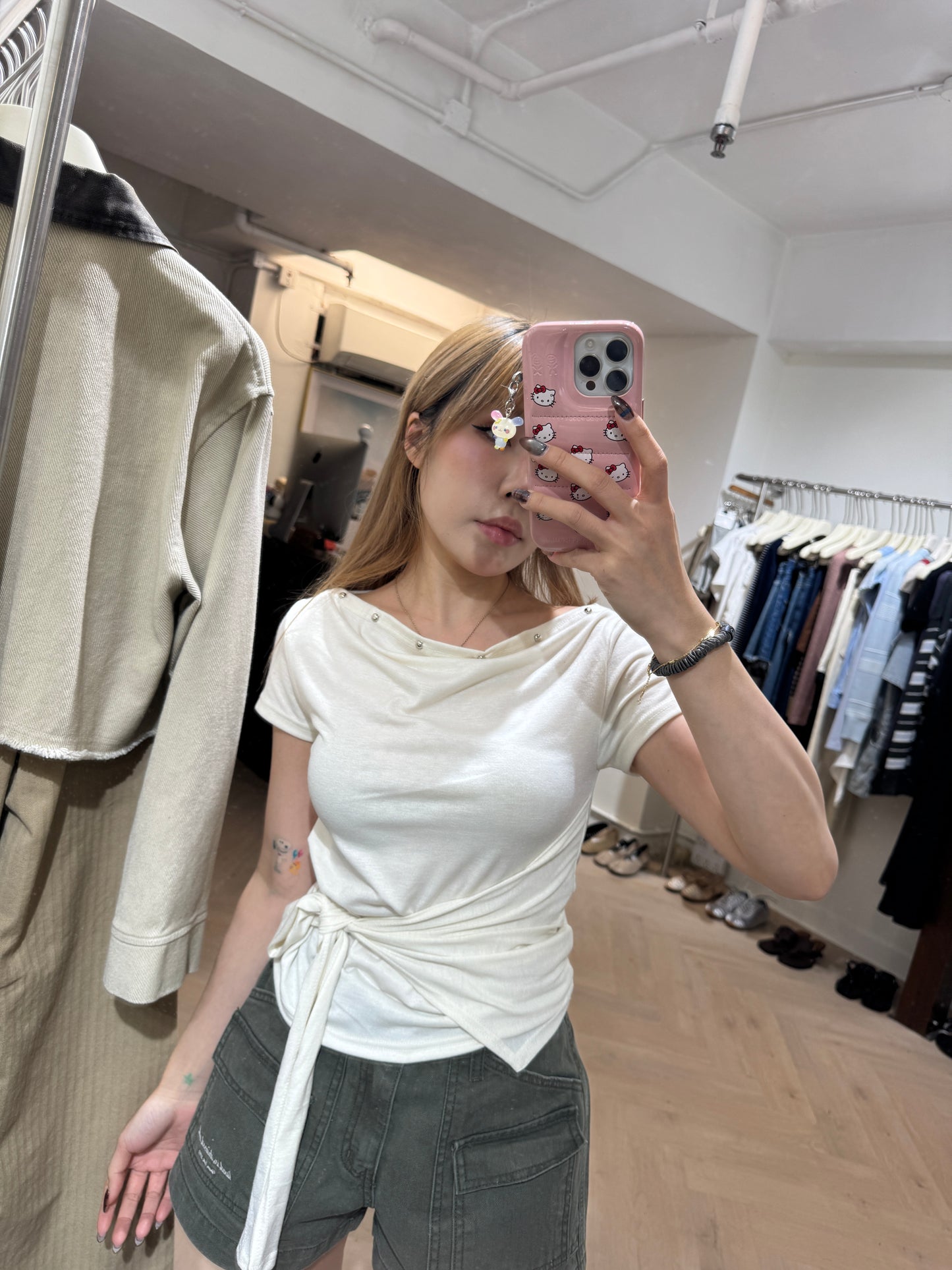 綁帶釘釘領棉TEE ( 黑/灰/米白 )
