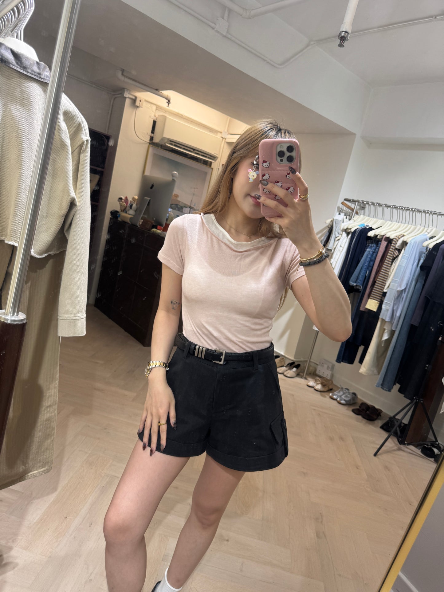 反摺雙口袋短褲 ( 杏/黑 )