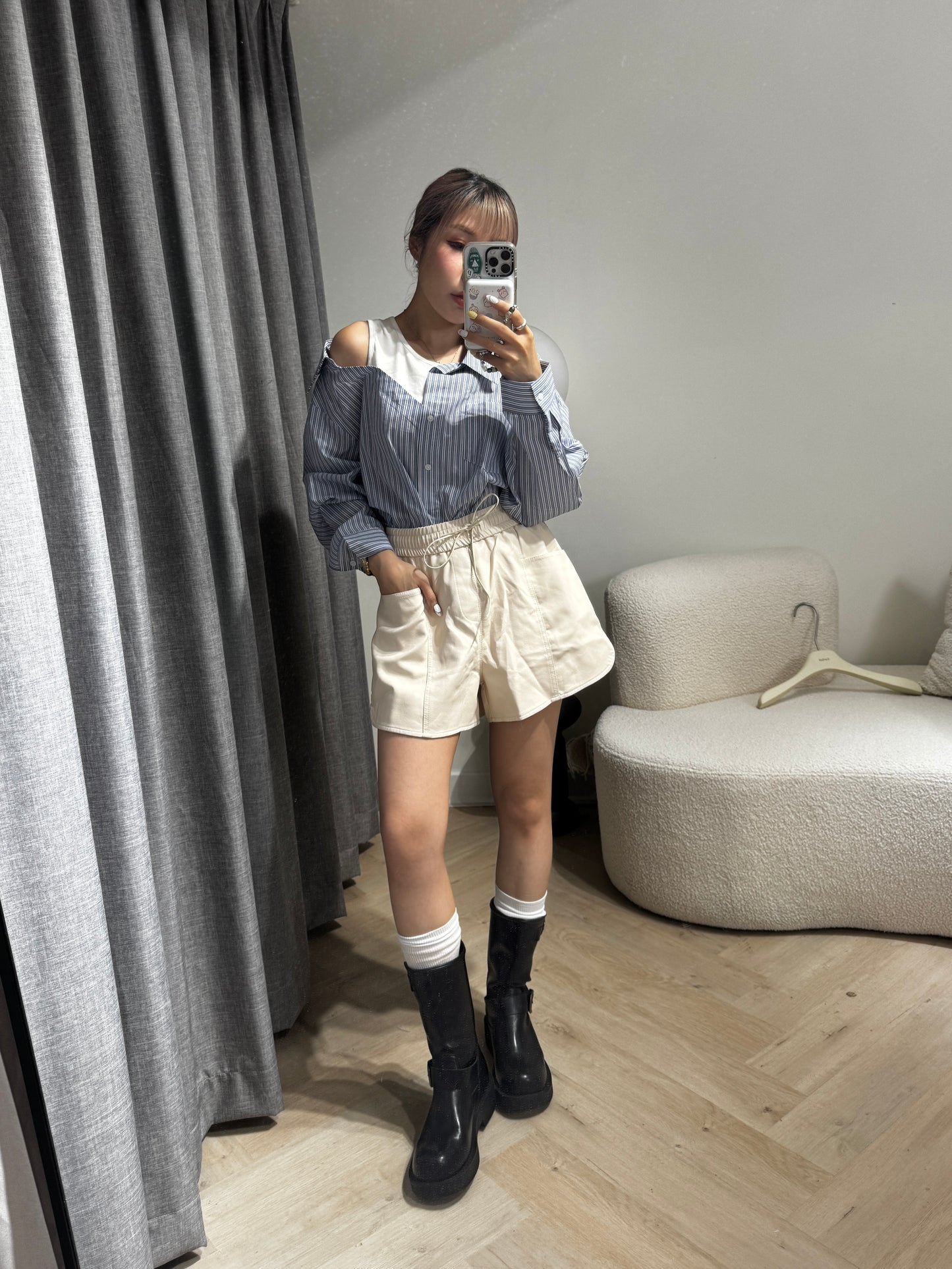 雙扣真皮黑色中BOOT