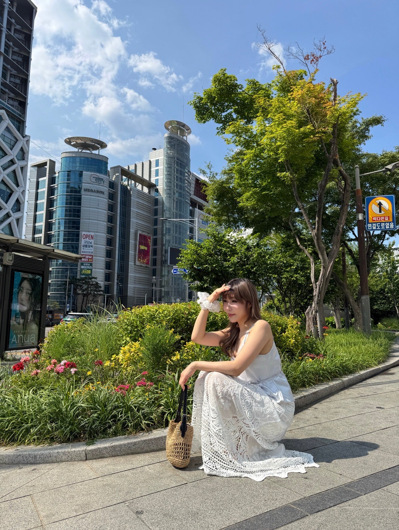 波浪腳鈎花白色長裙