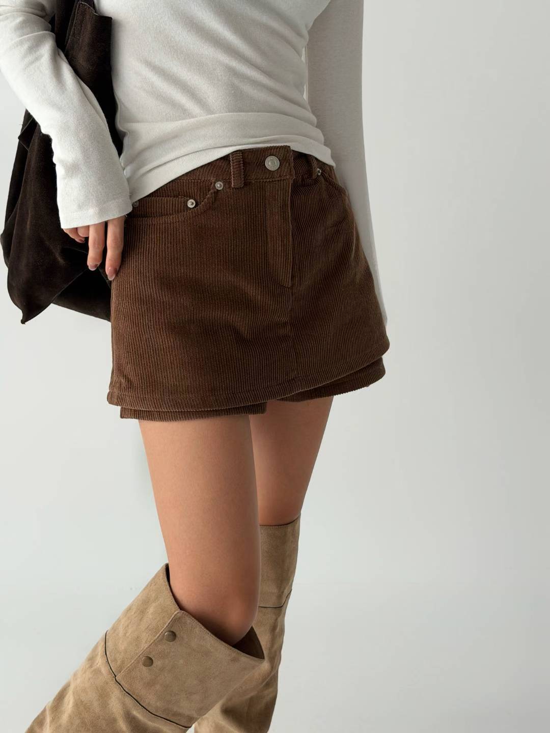 燈芯絨層次裙褲 ( 黑/啡 )