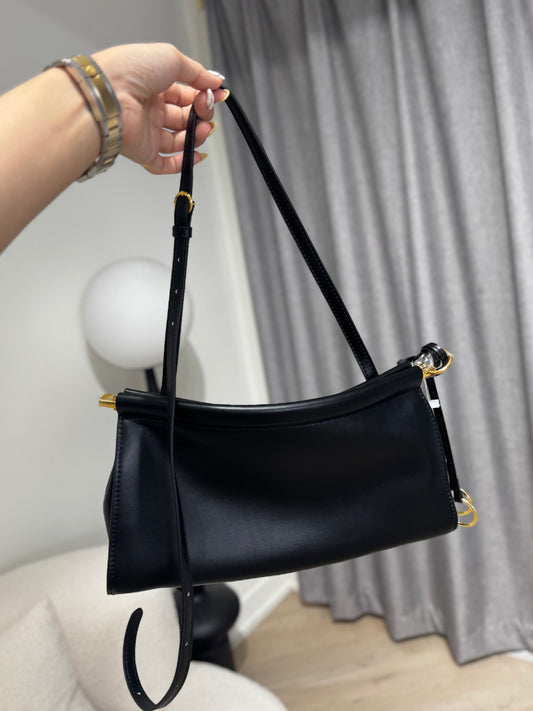 黑色扁形真皮手袋