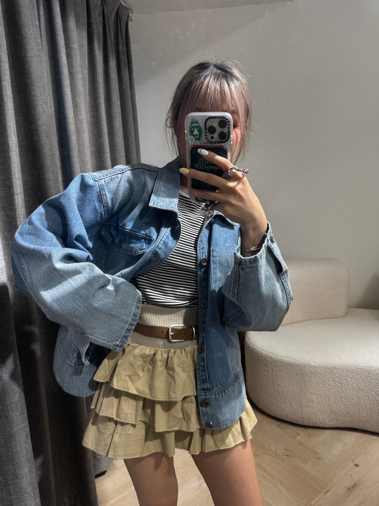 後扣多口袋牛仔外套