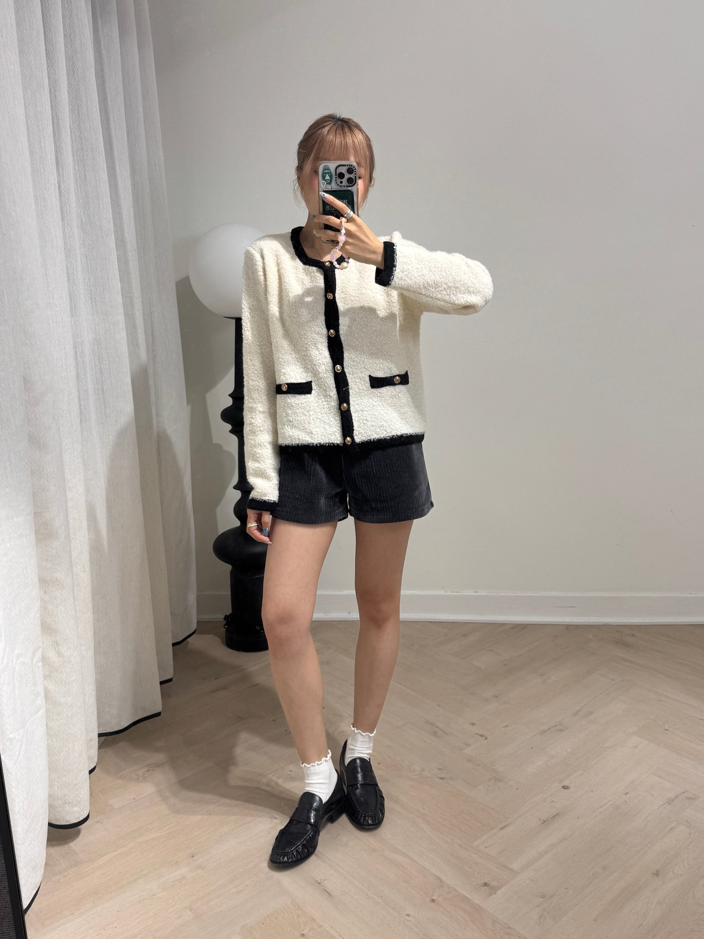 銀牌仔絲絨短褲 ( 黑/深灰/米 )