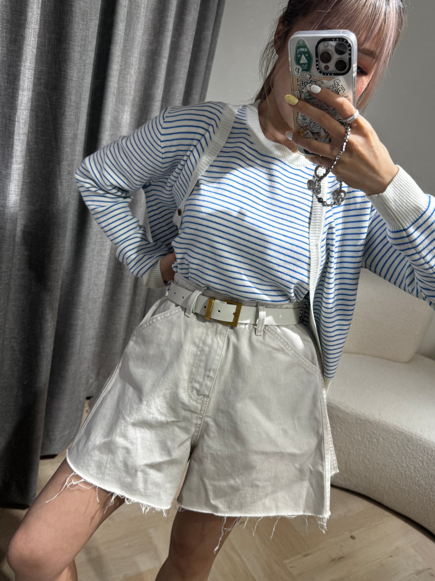 米白色金扣真皮皮帶