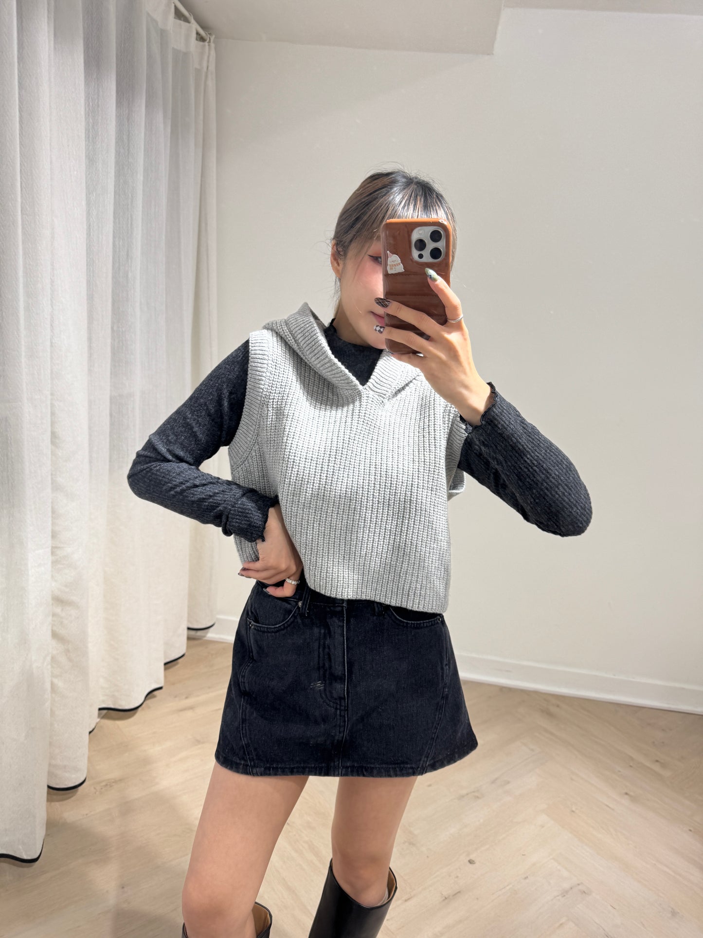 有帽冷線背心上衣 ( 黑/灰 )