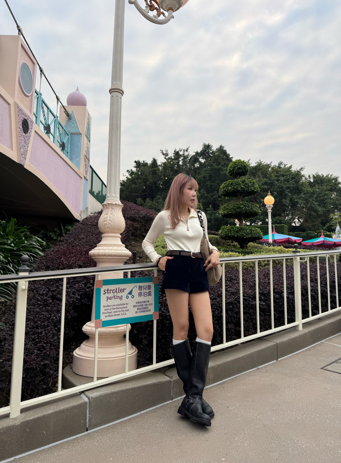 皮扣拉鍊假兩件上衣 ( 杏/米白 )