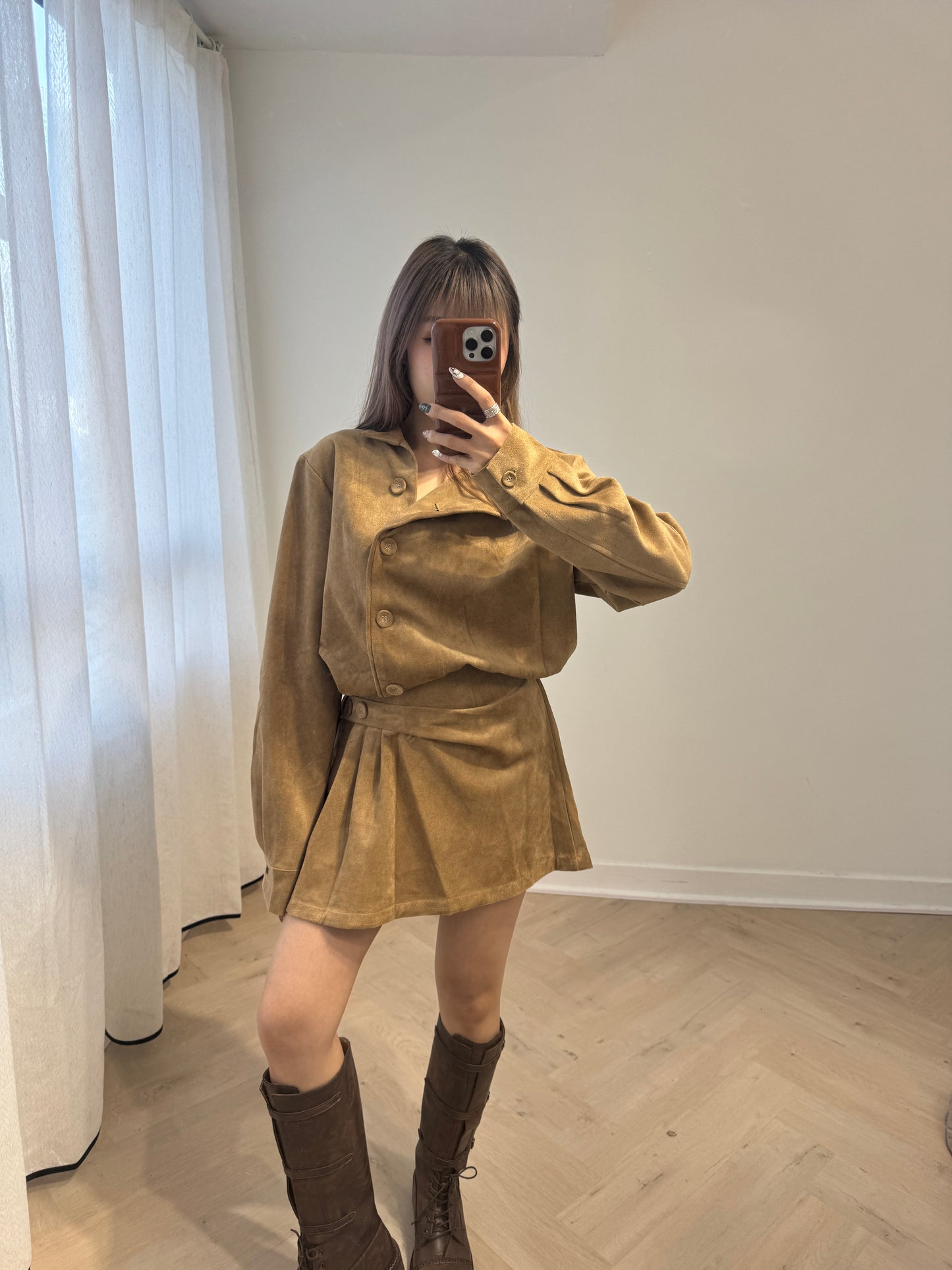 杏色麂布修腰有領連衣裙