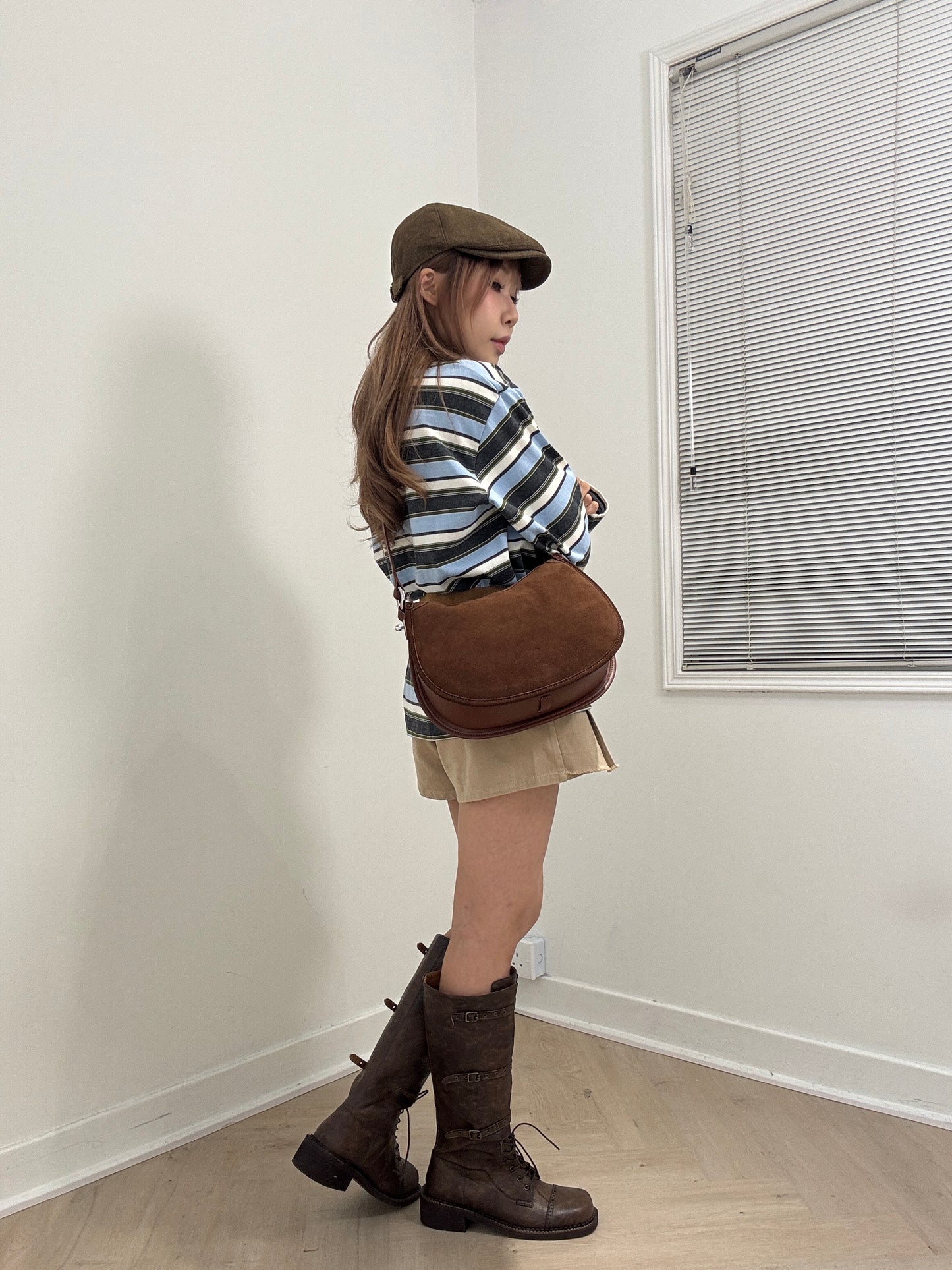 兩面真皮材質半月袋 ( 深/淺 ) 三種背法