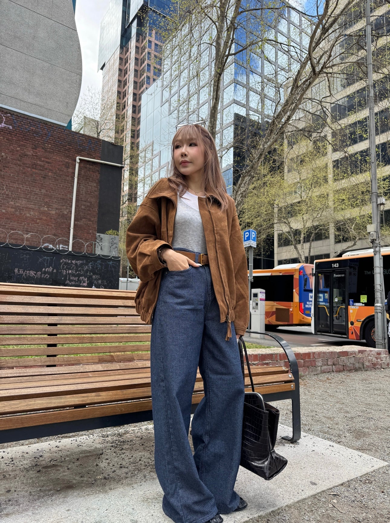 壓花紋深藍長牛仔褲 ( S/M/L )