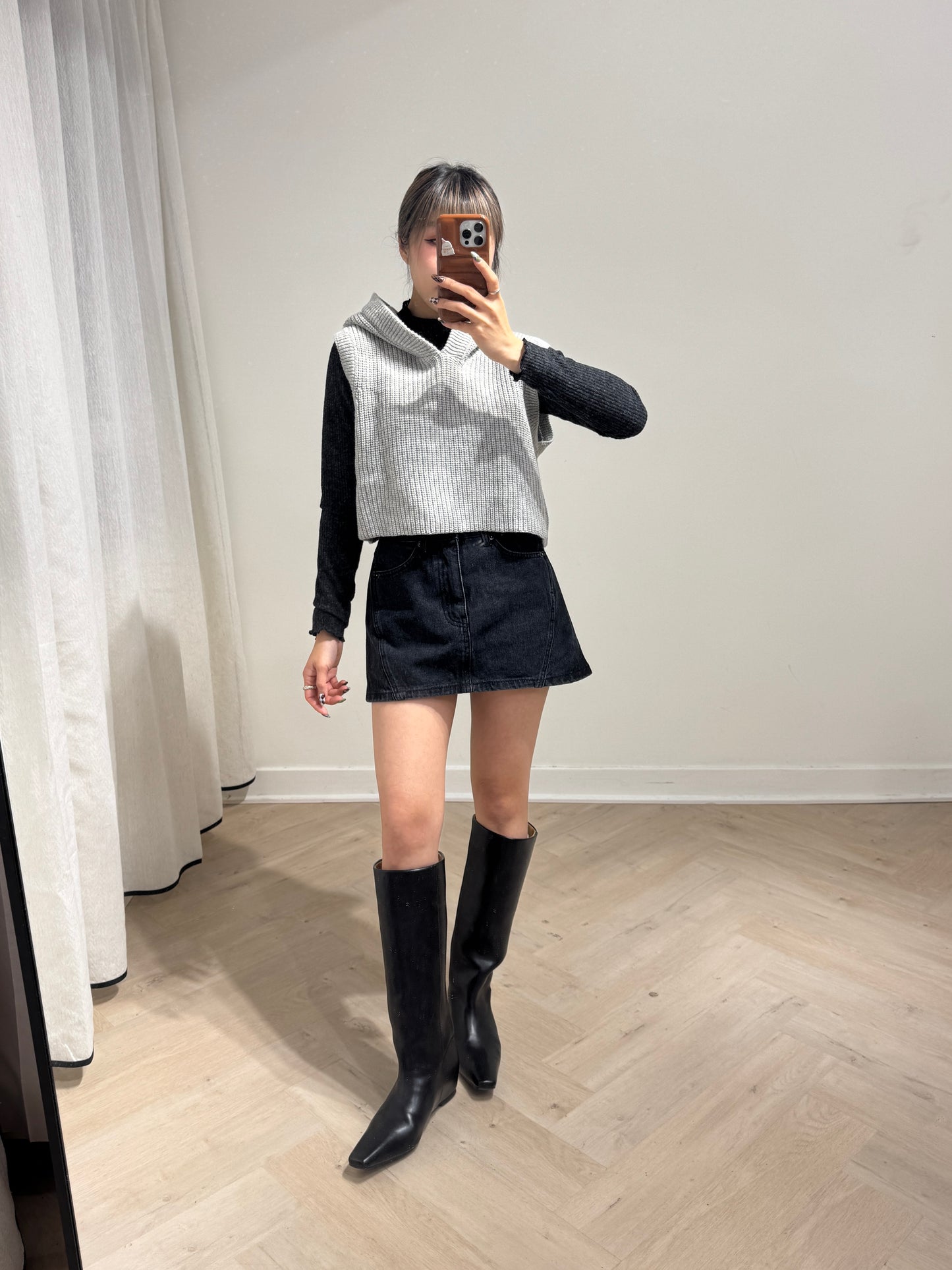 有帽冷線背心上衣 ( 黑/灰 )