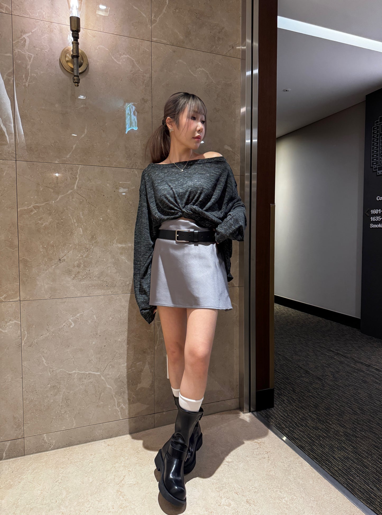 挺絹料短裙 ( 黑/灰/牛油果綠 )