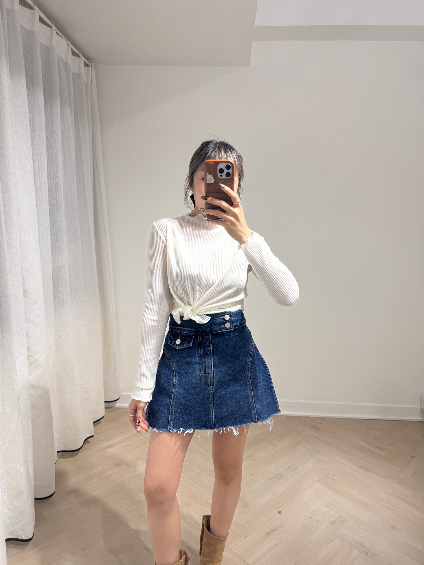 直紋木耳邊側鈕扣上衣 ( 米白/啡/深灰 )