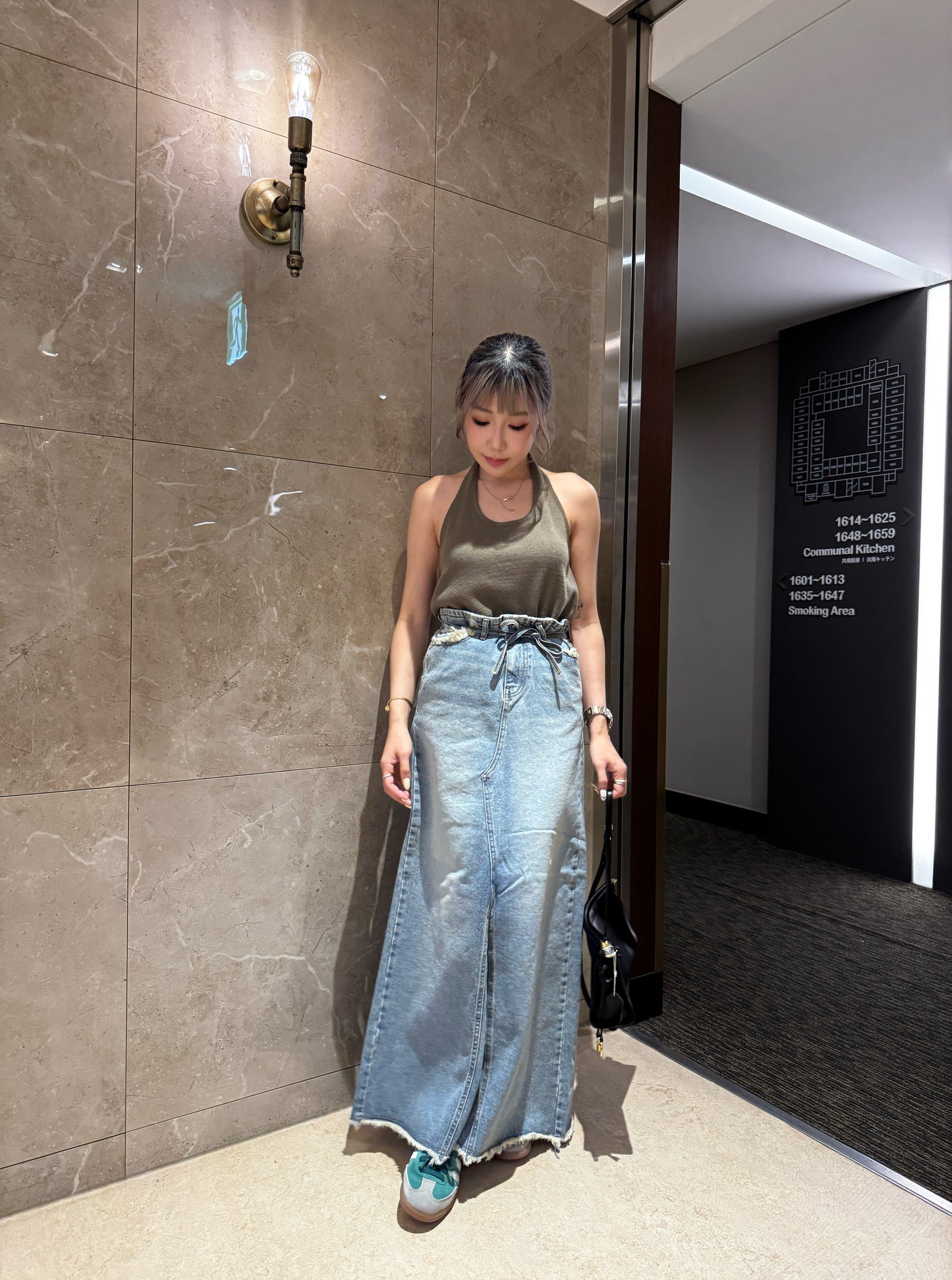 洗水後開叉連腰繩牛仔長裙 ( S/M )