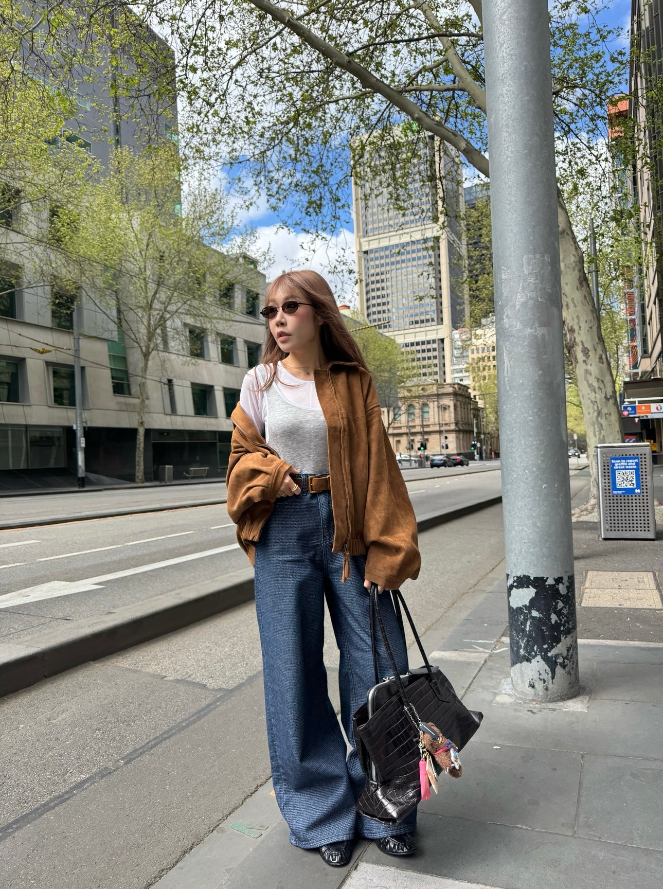 壓花紋深藍長牛仔褲 ( S/M/L )