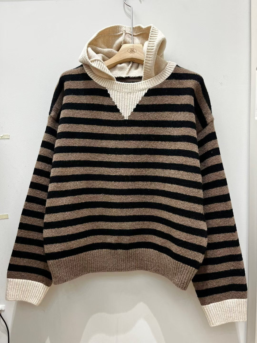 有帽間條冷線上衣 ( 啡/紅/綠 )