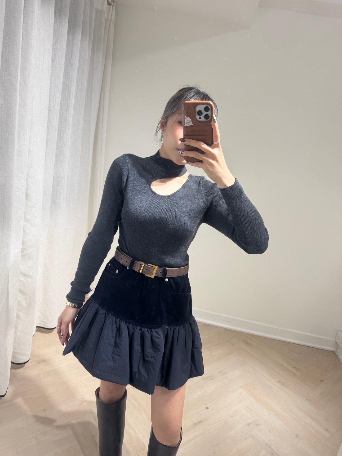 麂料併太空棉傘形短裙 ( 深藍/墨綠 )