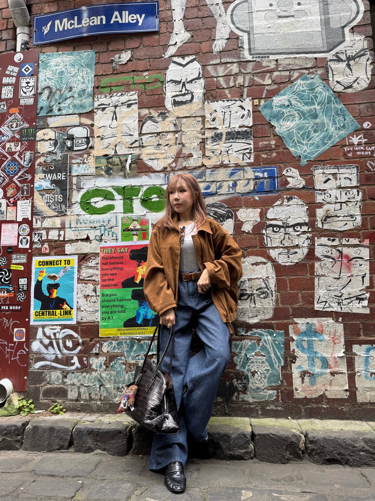 壓花紋深藍長牛仔褲 ( S/M/L )