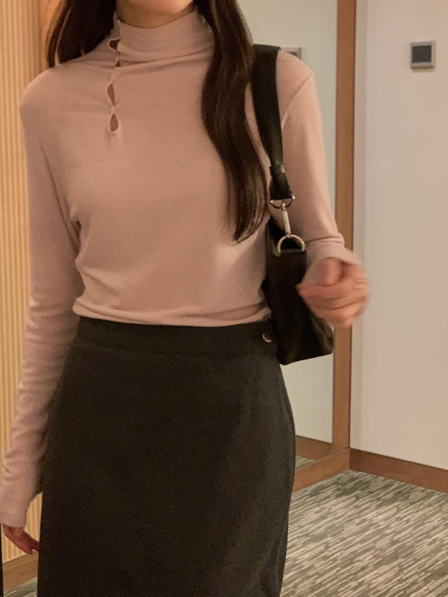 鈕扣薄料上衣 ( 深灰/白/粉 )